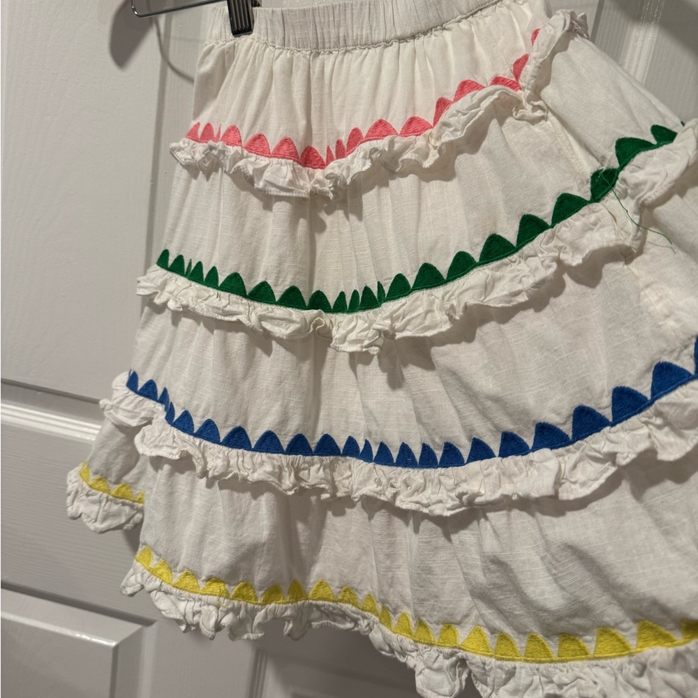 Mini Boden cream teared skirt with Multicolor Accents Size 4/5